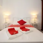 Poppy House In Anjos Daire *