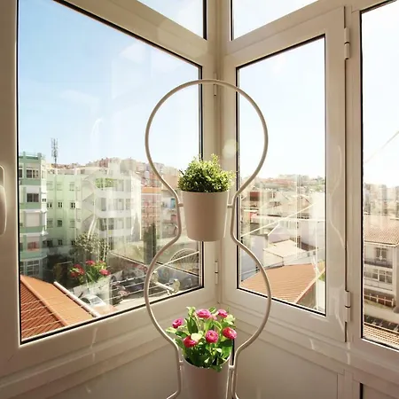 Poppy House In Anjos Appartement Lissabon