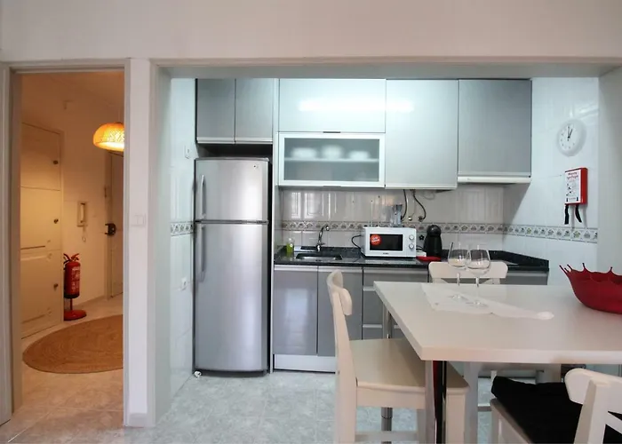 Poppy House In Anjos